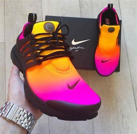 nike schuhe schwarz neon|Nike neon shoes.